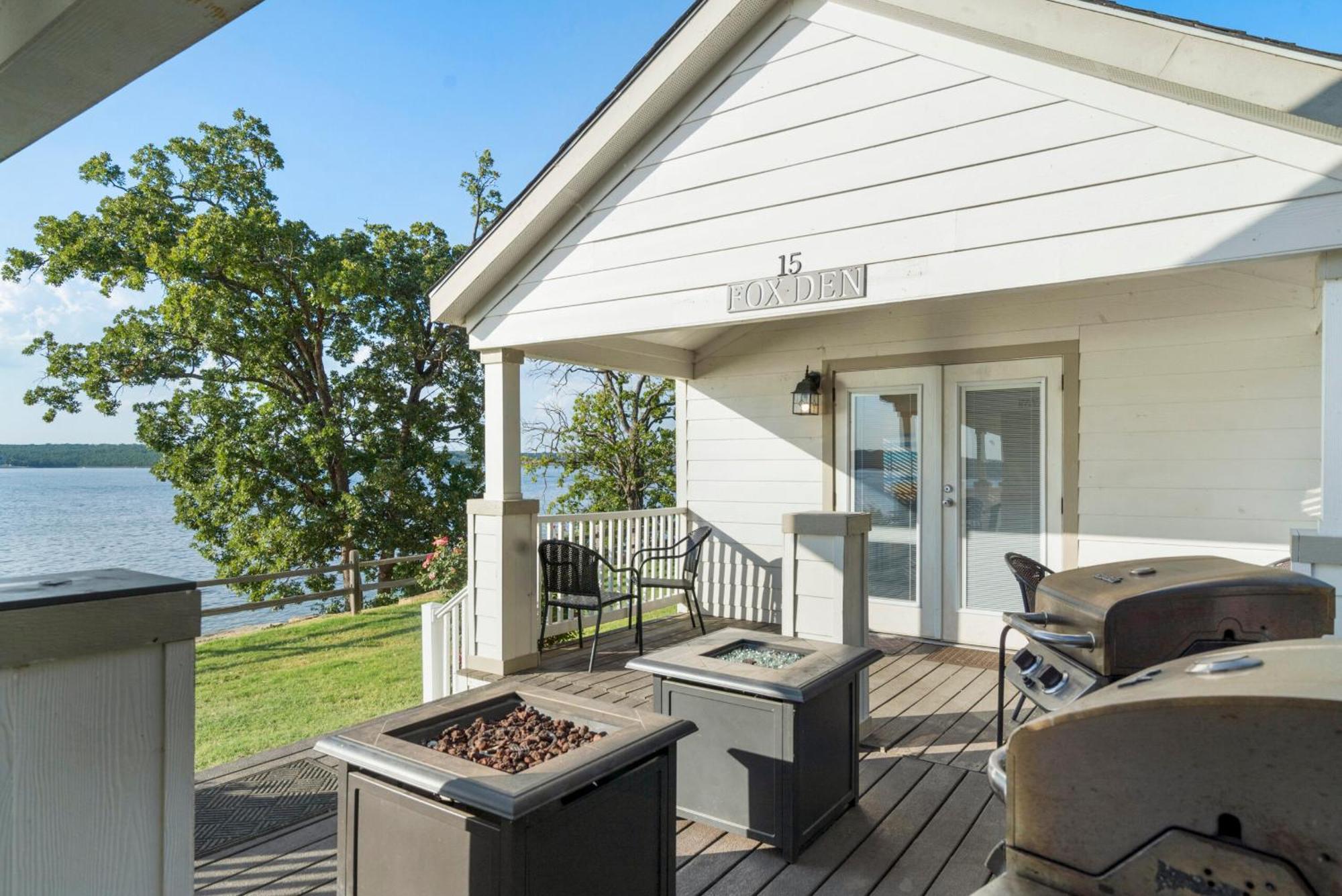 Crosstimbers Marina And Cottages Sperry Eksteriør bilde